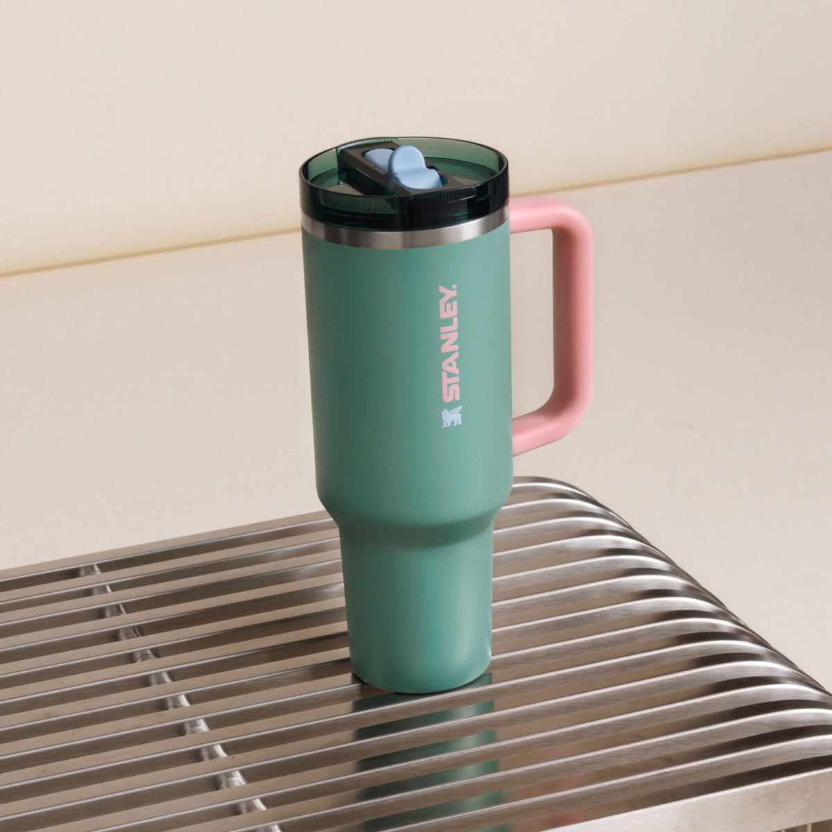 Stanley 1913 Stanley 1913 x Antonela Quencher ProTour Flip Straw Tumbler 40 OZ 1.18 L in Antonela Green | View 4