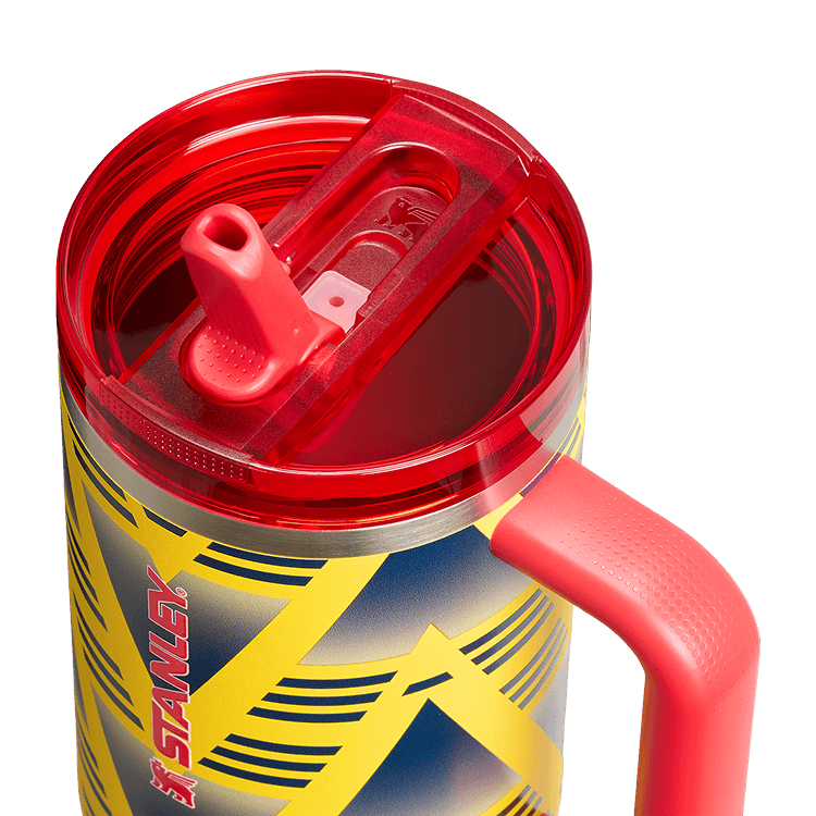 Stanley 1913 Stanley 1913 x Arsenal Quencher® ProTour Flip Straw Tumbler 1.18L in Bruised Banana | Weergave Deksel