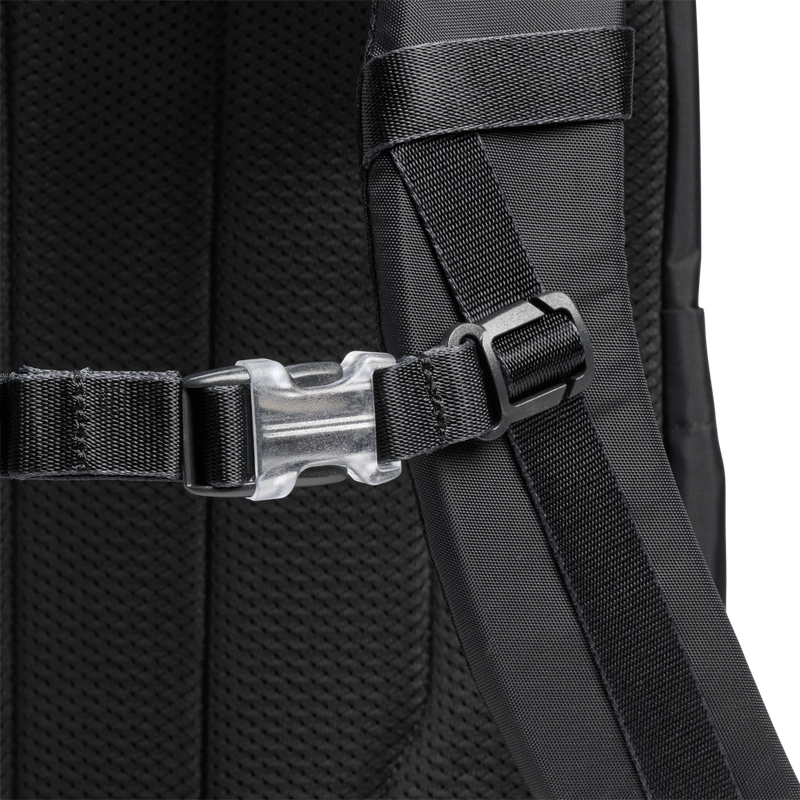 Stanley 1913 Vitalize™ Macro Method Backpack 29.2L in Black | Weergave Terug gedetailleerd
