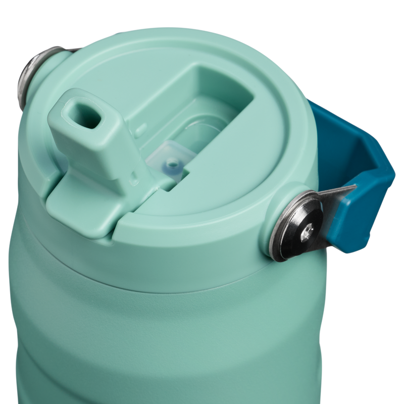 Stanley 1913 The IceFlow™ Bottle with Flip Straw Lid 24 oz 0.71 L in Spring Green | Lid Detailed View