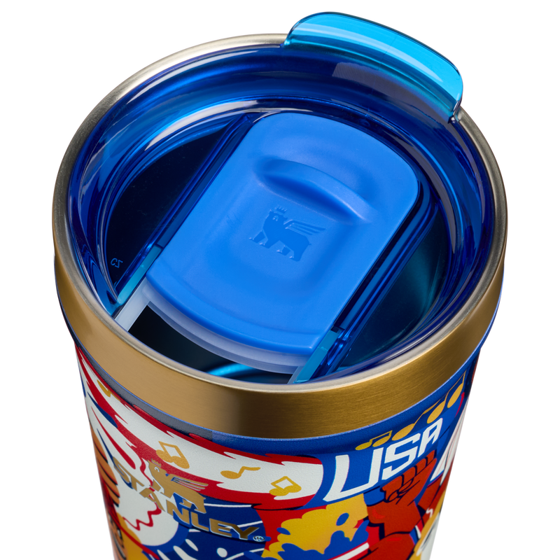 Stanley 1913 Fútbol Artist Collection Tumbler 0.47L in USA | Weergave Deksel in detail