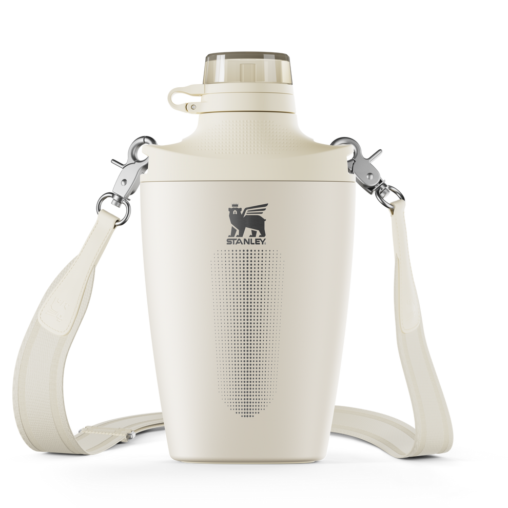 Stanley 1913 The Stanley Cross Bottle 23 OZ 0.68 L in Cream | Front View