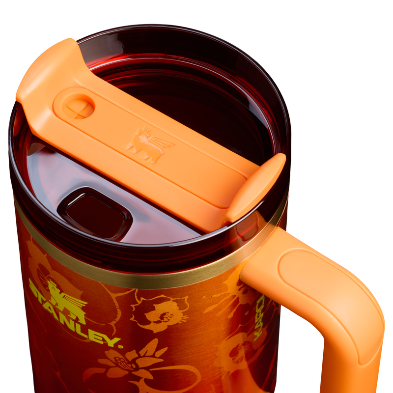 Stanley 1913 Stanley 1913 x Karol G Quencher® H2.0 FlowState™ Tumbler 1.18L dans Karol G Flor | Voir Couvercle détaillé