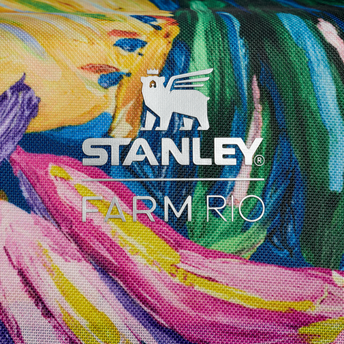 Stanley 1913 Stanley 1913 x FARM Rio All-Day Madeleine Mini Soft Cooler 13.2L in Farm Rio Painted Bananas | Weergave Gedetailleerd