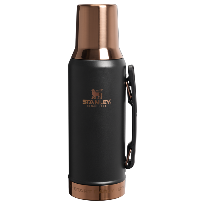 Stanley 1913 Messi x Stanley 1913 High Precision Flow Mate System 1.18L in Messi GOAT Black | Front View