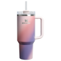 Próbka koloru dla Stanley 1913 Quencher® H2.0 FlowState™ Tumbler 1.18L w Dawn Spiral | Widok Przód