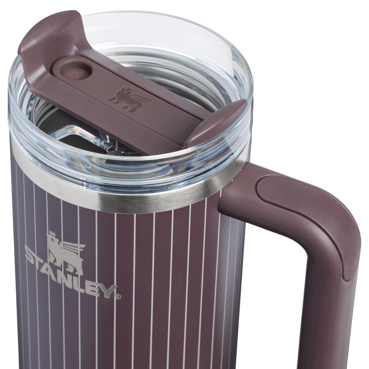 Stanley 1913 Quencher® H2.0 FlowState™ Tumbler 0.89L in Fig Pinstripe | Deckel im Detail anzeigen
