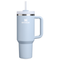Próbka koloru dla Stanley 1913 Quencher® H2.0 FlowState™ Tumbler 1.18L w Blue Dream Stone | Widok Przód