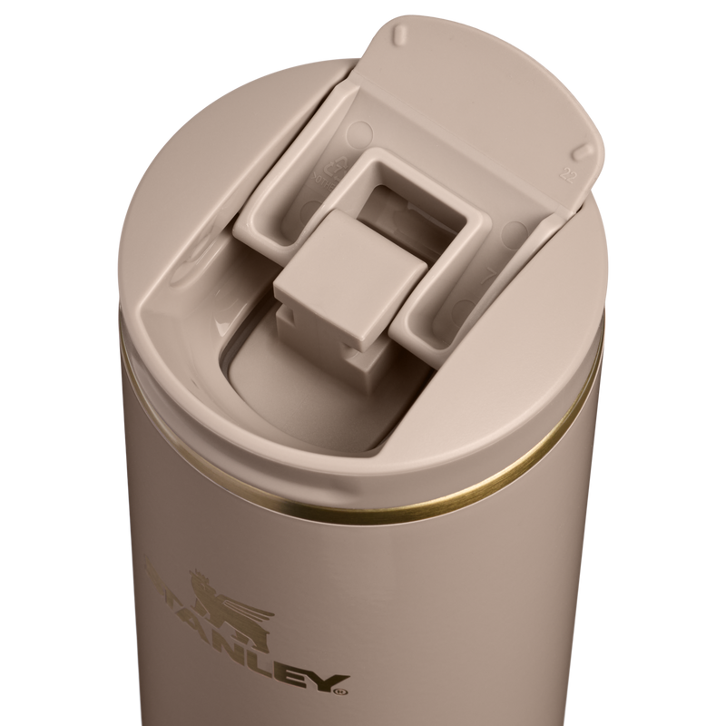 Stanley 1913 Transit Flip Top Mug 0.47L en Bedrock Gloss | Ver Detalles de la tapa