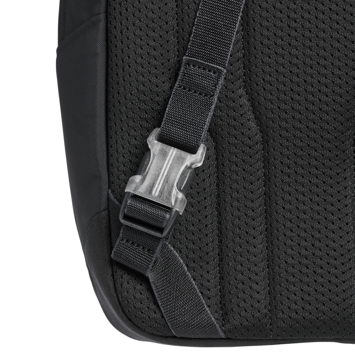Stanley 1913 Vitalize™ Macro Method Crossbody 9.5L en Black | Ver Parte trasera detallada