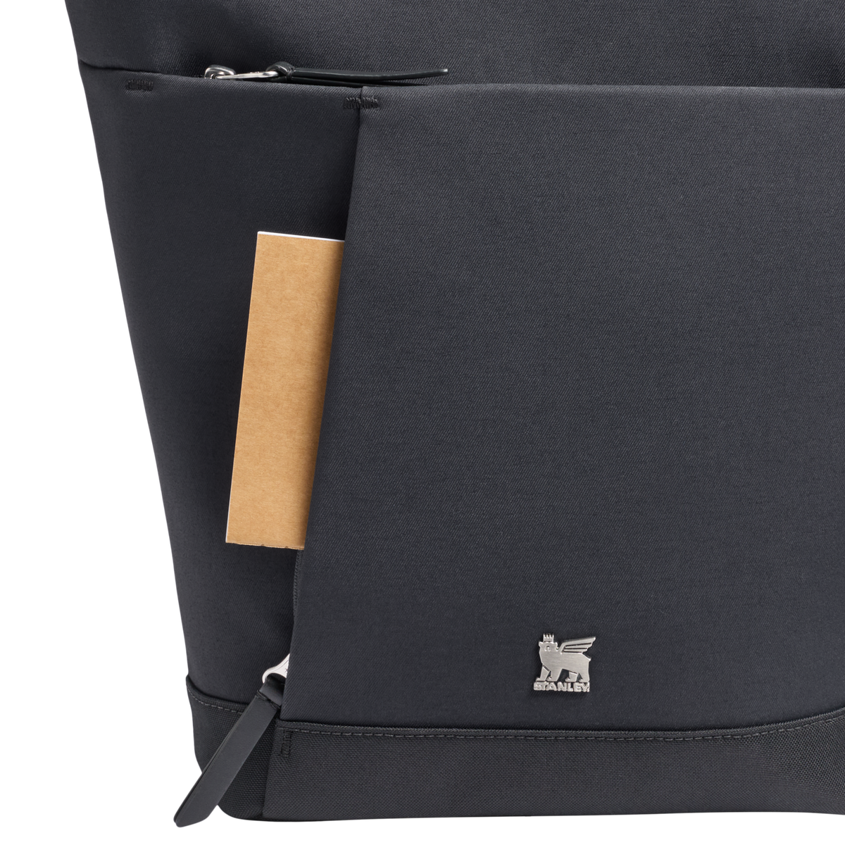 Stanley 1913 Stanley Standby Satchel 9.9 QT 9.4 L in Black | Front Pocket View