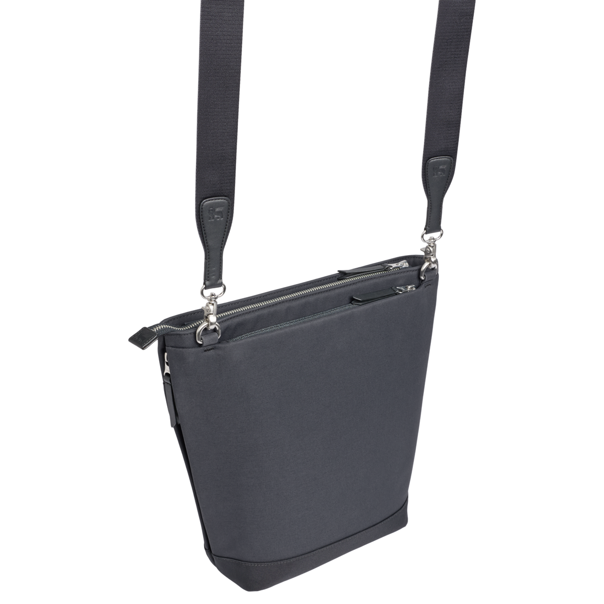 Stanley 1913 Stanley Standby Satchel 9.9 QT 9.4 L in Black | Back View