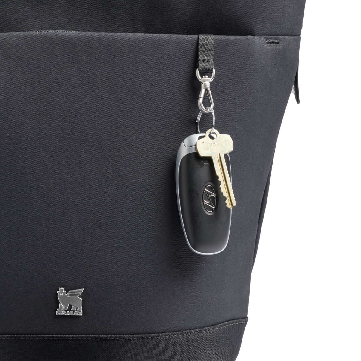 Stanley 1913 Stanley Standby Satchel 9.9 QT 9.4 L in Black | Detailed View